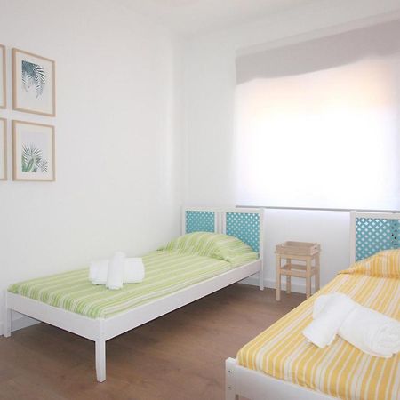 Apartment Jara, タヴィラ エクステリア 写真