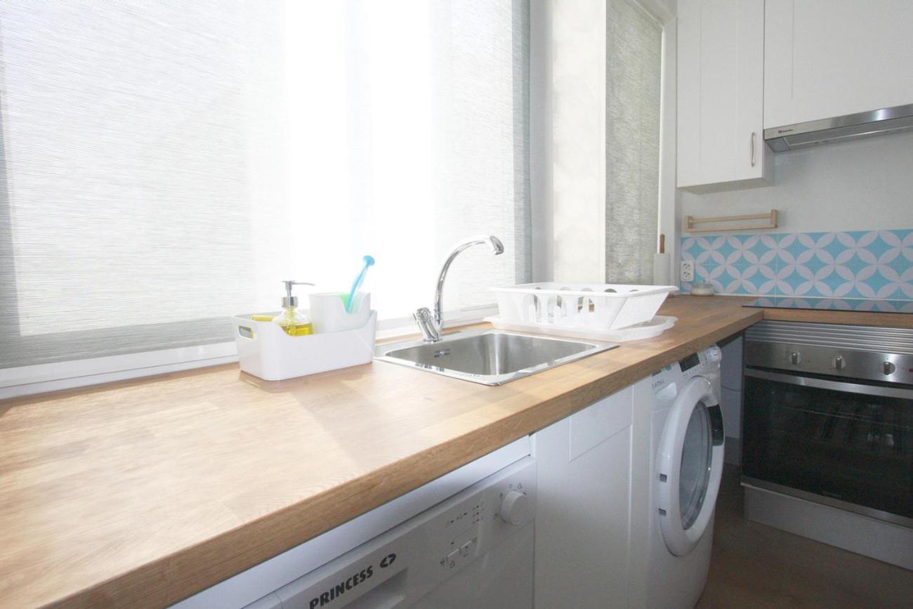 Apartment Jara, タヴィラ エクステリア 写真